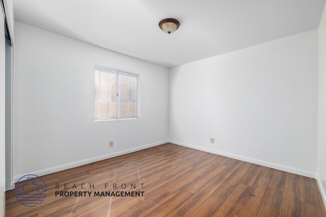 Foto del edificio - 2422 E. 11th St.