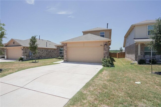 Foto del edificio - Beautiful and Spacious 4 BR / 3 BA Home fo...