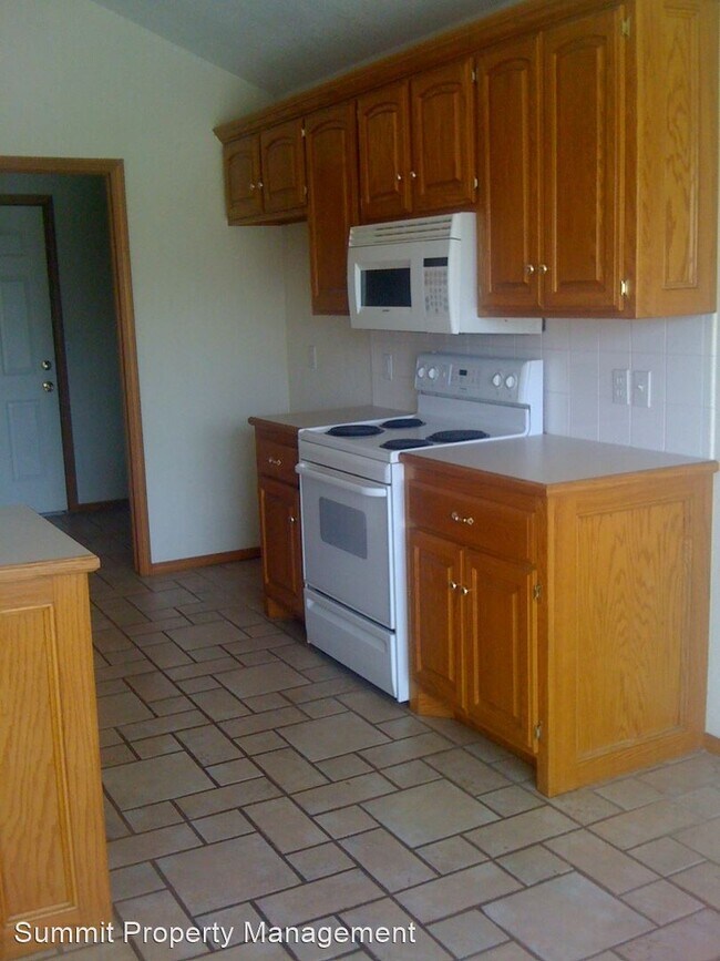 Building Photo - 3 br, 2 bath House - 2119 N. Manning
