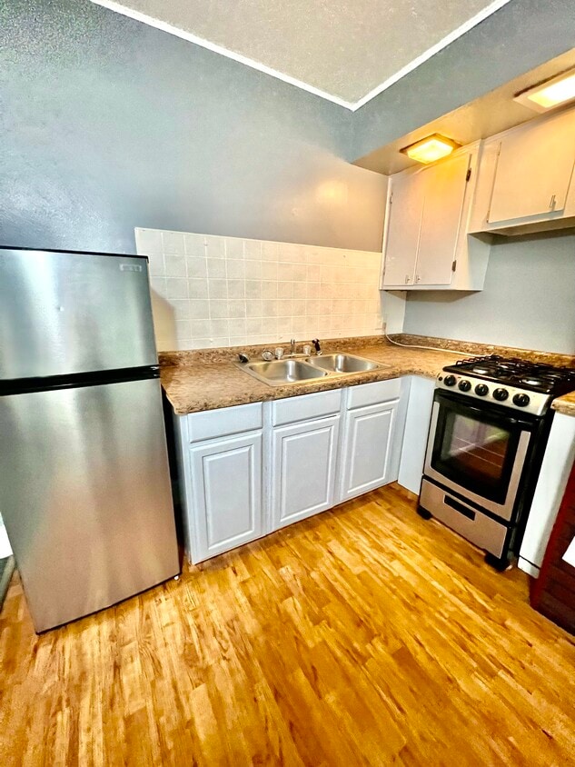Primary Photo - 321 S 8th St