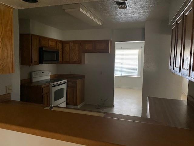 Building Photo - 1822 Willow Bend Dr