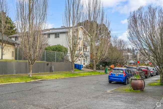 Building Photo - Ballard Market Apartments