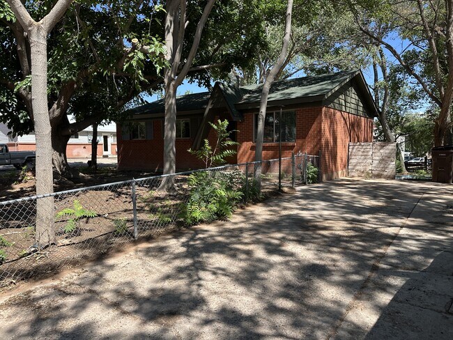 Foto del edificio - 423 Huntridge Dr