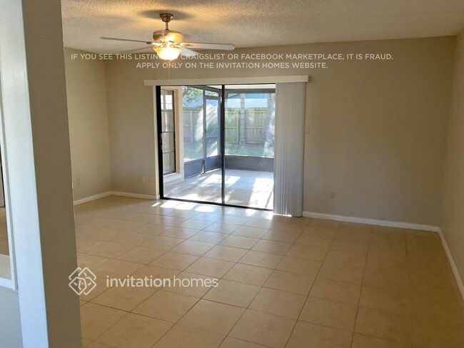 Foto del edificio - 16027 Eagle River Way