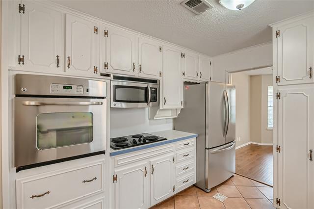 Foto del edificio - 733 Kentwood Cir