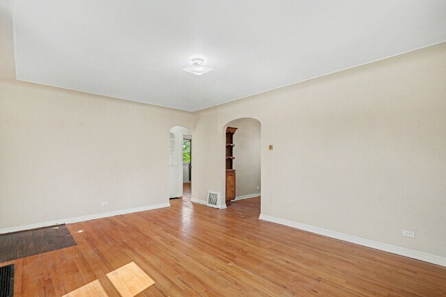 Foto del edificio - Charming 2-Bedroom Wheat Ridge Bungalow Near Sloan’s Lake - Available Now!