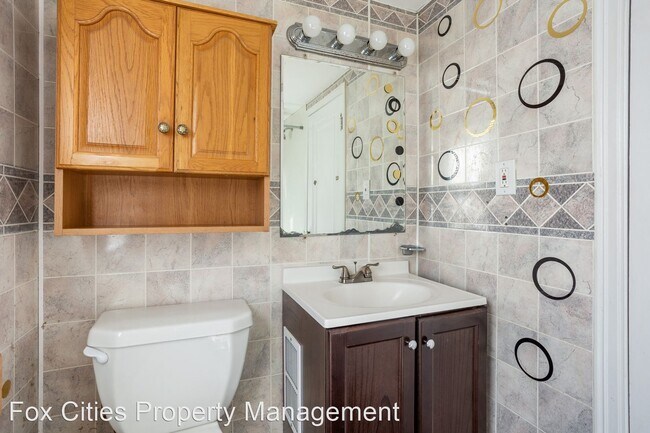 Building Photo - 3 br, 1 bath House - 800 Grand Ave.
