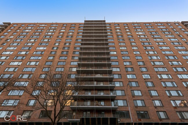 400 central park west