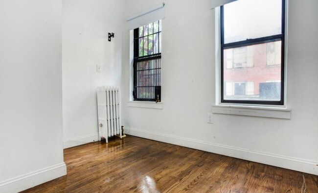 Building Photo - 24 Saint Marks Pl