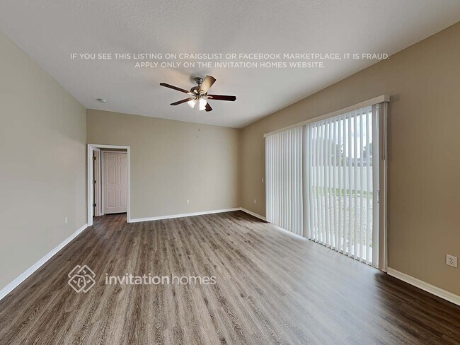 Foto del edificio - 8733 28th St Cir E