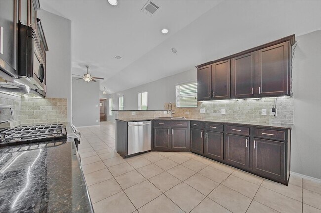Foto del edificio - 3602 Goldleaf Trail Dr
