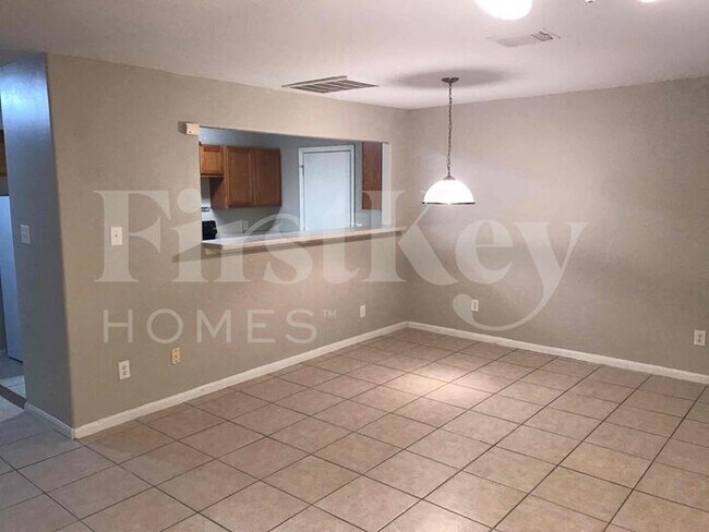 Building Photo - 3011 La Estancia Lane