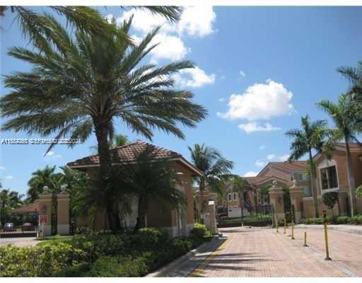 Foto del edificio - 8070 N Nob Hill Rd