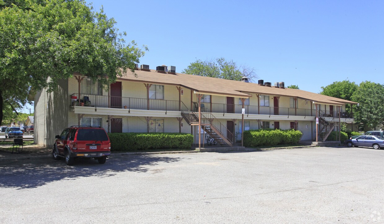 Primary Photo - Allantown Apartments