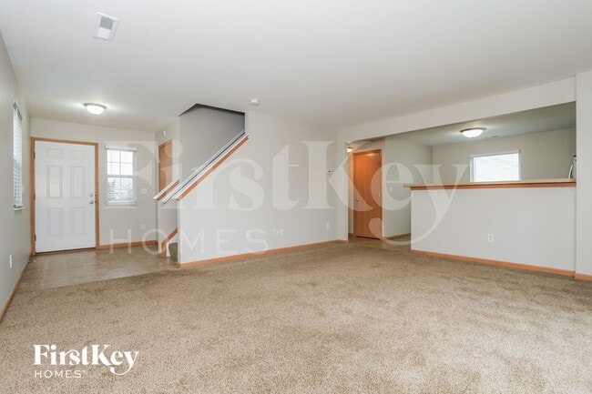 Building Photo - 330 Heftner Cir