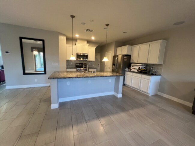 Building Photo - 2874 Sparkling Sea St