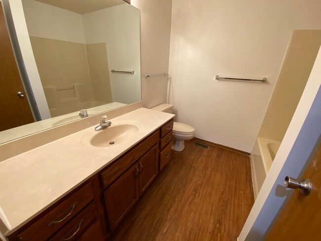 Building Photo - 2160 Galaxy Dr