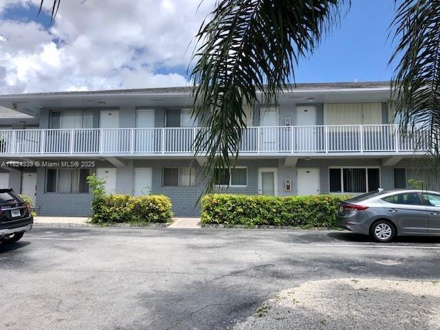 Primary Photo - 2175 NE 56th St