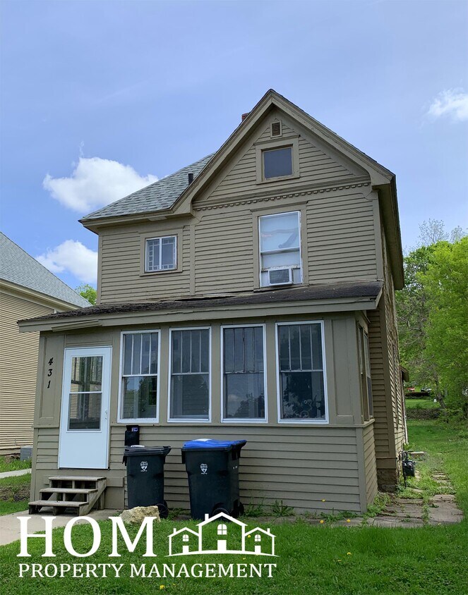 Primary Photo - 431 N 5th St