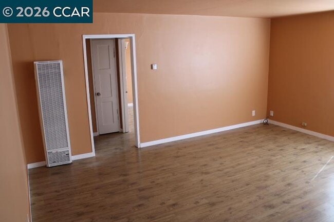 Foto del edificio - 2745 Rollingwood Dr