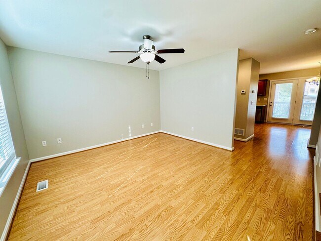 Building Photo - 108 Weist Pl