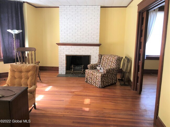 Foto del edificio - 221 Delaware Ave