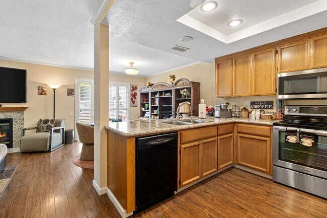 Foto del edificio - 3 Bedroom Townhome in Hercules