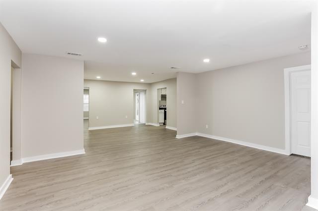 Building Photo - 708 Carswell Terrace