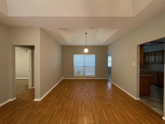 Foto del edificio - 6109 Kingswood Dr