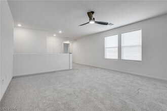 Building Photo - 4225 Zilker Pk Ave