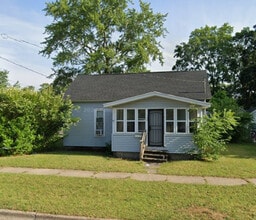 Building Photo - 589 E Isabella Ave