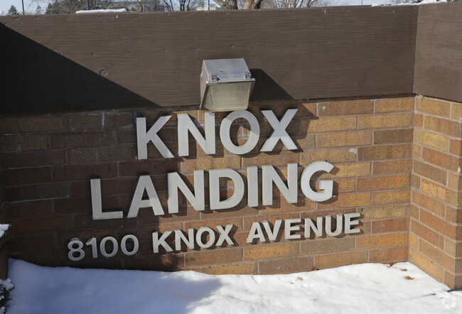 Foto del edificio - Knox Landing