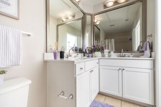 Building Photo - 4001 Fannin St