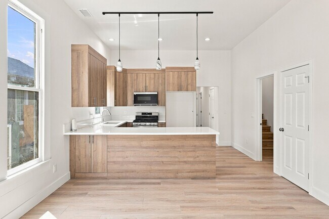 Foto del edificio - 3410 W 27th St