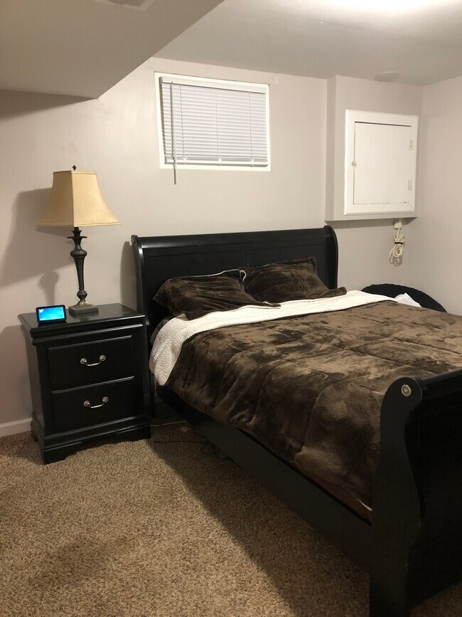 Foto del edificio - 3701 Crystal Ln