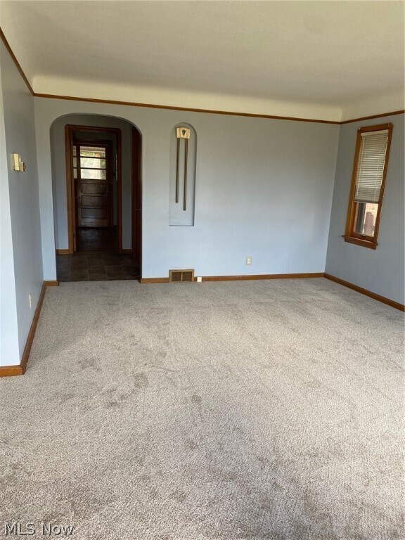 Building Photo - 6115 Sunderland Dr