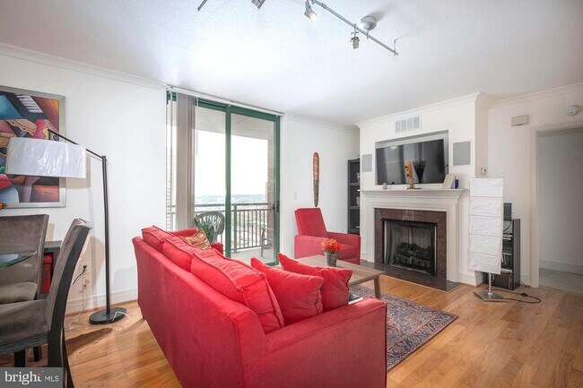 Building Photo - 414 Water St