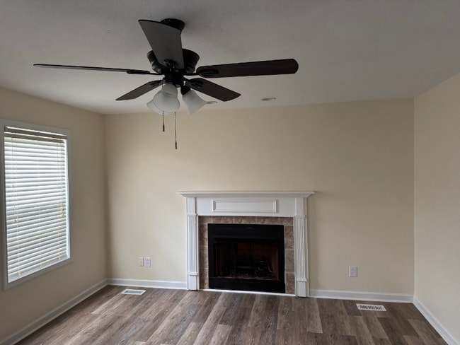 Building Photo - 3122 Clydesdale Dr