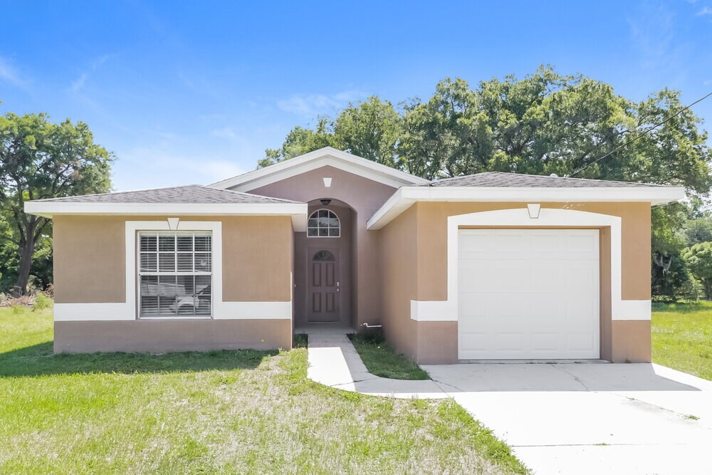 Foto principal - 3238 Riverdale Dr