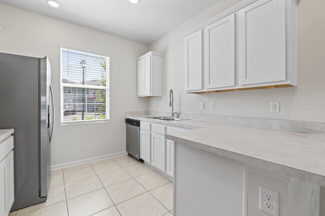 Oakleaf Plantation 3-Bedroom Townhouse in ... - Oakleaf Plantation 3-Bedroom Townhouse in ...