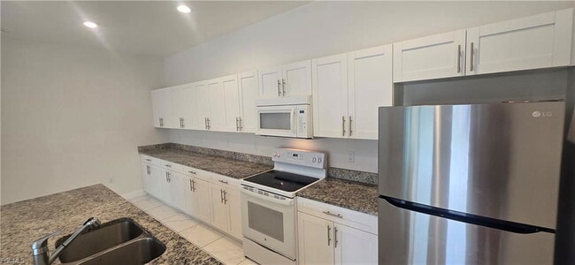 Photo - 4602 25th St SW House