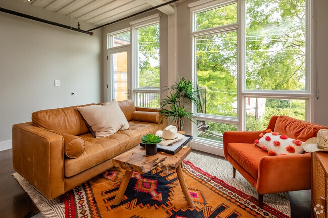 1BR, 1BA - A1 - 640SF - Living Room - The Byrum