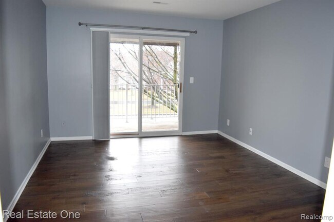 Foto del edificio - 4717 Berkshire Dr