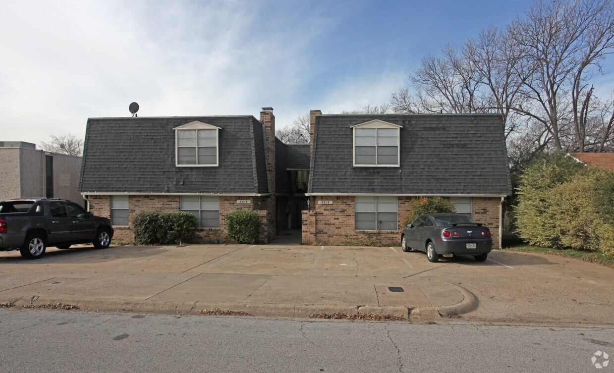 Primary Photo - 3319 Crites St