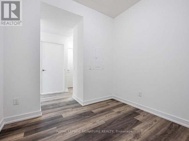 Photo du bâtiment - 1480 Bayly St