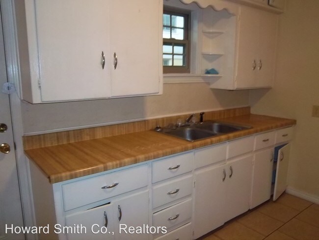 Building Photo - 2 br, 1 bath House - 3801 B Washington St