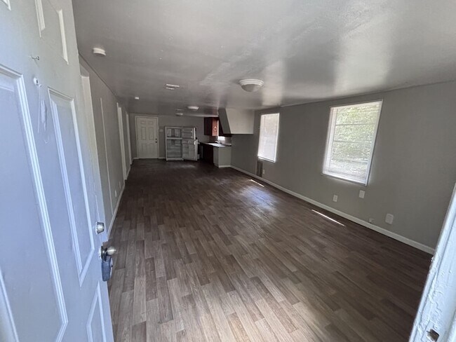 Foto del edificio - 16793 Stinson Ln