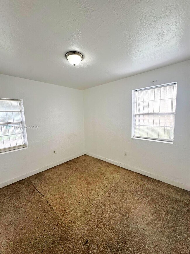 Building Photo - 3235 NW 48th St