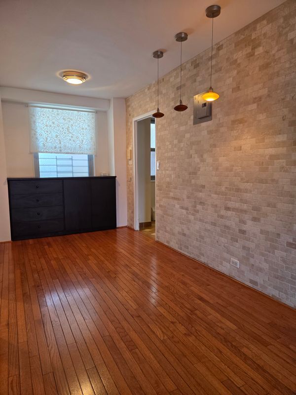 Foto del edificio - 61-25 97th St