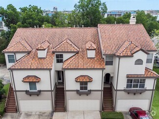 Building Photo - 309 Lakeside Ln